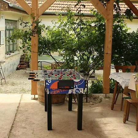 شقة Goerbe Vendeghaz *