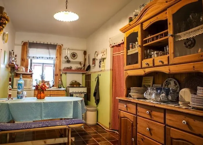 Goerbe Vendeghaz * Tarcal